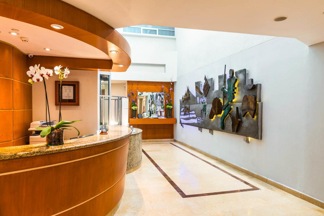 Eurostars Zona Rosa Suites Мексико Сити Екстериор снимка The lobby of the hotel